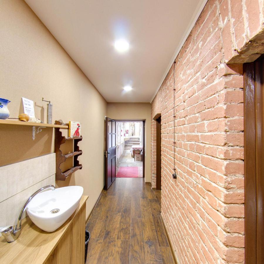 Hostel Pirosmani Tbilisi Buitenkant foto